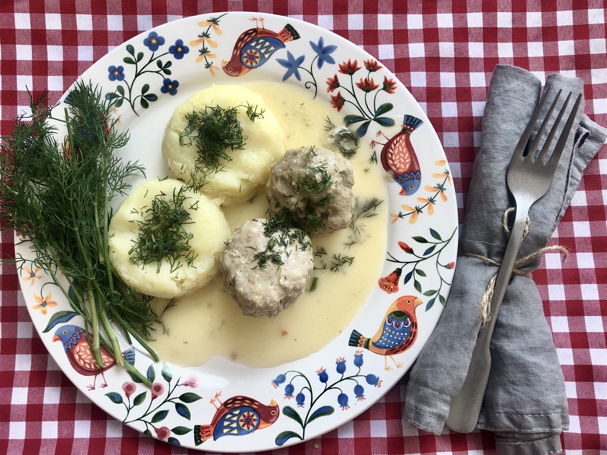 Pulpety w sosie koperkowym